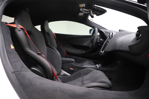 Used 2019 McLaren 600LT Coupe for sale $237,900 at Aston Martin of Greenwich in Greenwich CT 06830 15