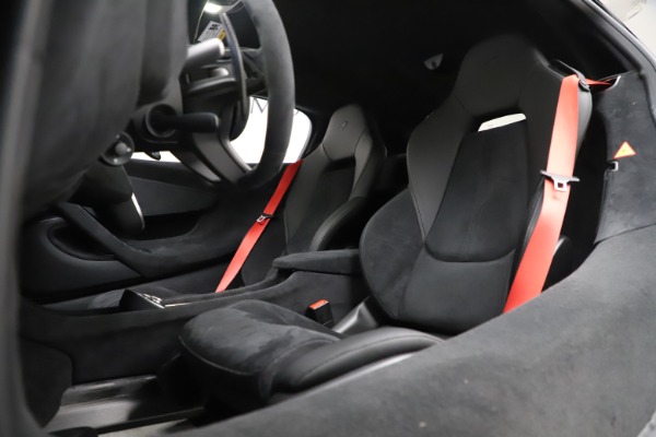 Used 2019 McLaren 600LT Coupe for sale $237,900 at Aston Martin of Greenwich in Greenwich CT 06830 18
