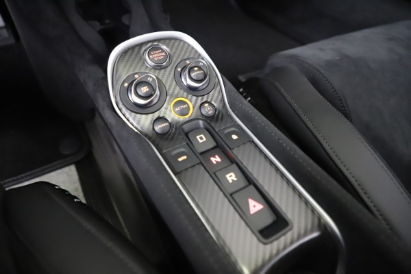 Used 2019 McLaren 600LT Coupe for sale $237,900 at Aston Martin of Greenwich in Greenwich CT 06830 21