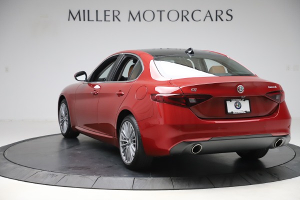 New 2019 Alfa Romeo Giulia Ti Lusso Q4 for sale Sold at Aston Martin of Greenwich in Greenwich CT 06830 5