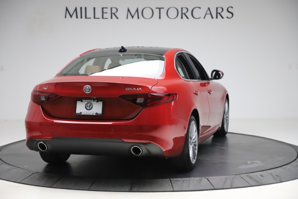 New 2019 Alfa Romeo Giulia Ti Lusso Q4 for sale Sold at Aston Martin of Greenwich in Greenwich CT 06830 7