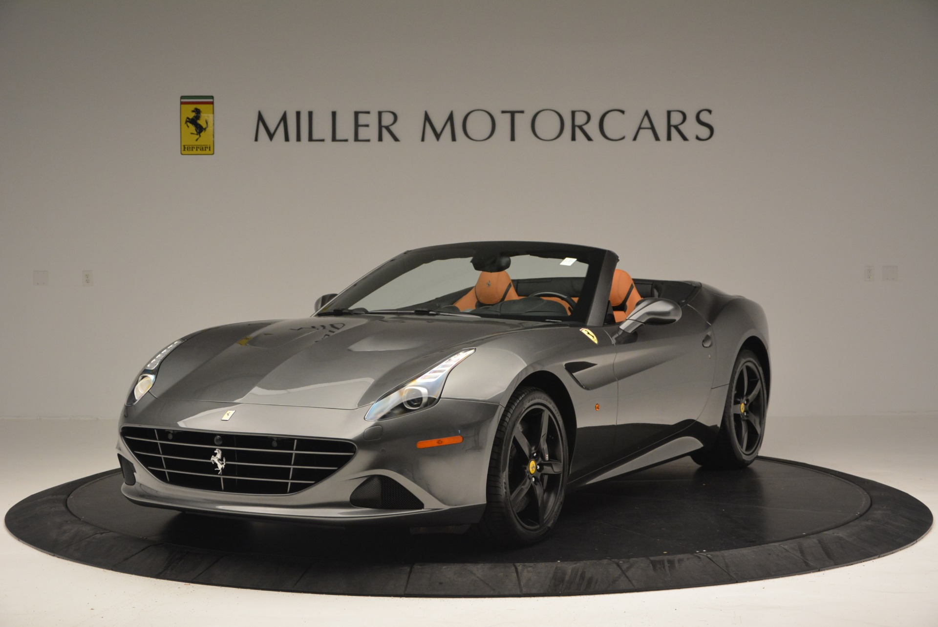 Used 2016 Ferrari California T for sale Sold at Aston Martin of Greenwich in Greenwich CT 06830 1