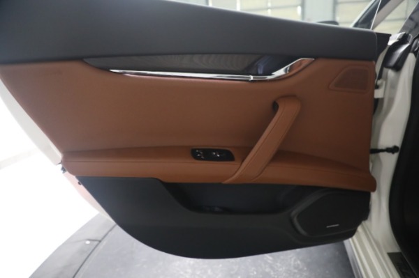 Used 2019 Maserati Quattroporte S Q4 for sale $51,900 at Aston Martin of Greenwich in Greenwich CT 06830 19