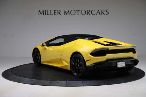 Used 2018 Lamborghini Huracan LP 580-2 Spyder for sale Sold at Aston Martin of Greenwich in Greenwich CT 06830 14