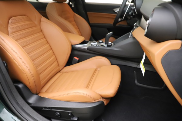 New 2020 Alfa Romeo Giulia Ti Sport Q4 for sale Sold at Miller Motorcars Aston Martin in Greenwich CT 06830 24
