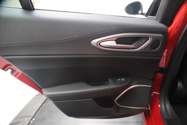 New 2020 Alfa Romeo Giulia Ti Sport Q4 for sale $56,690 at Aston Martin of Greenwich in Greenwich CT 06830 21