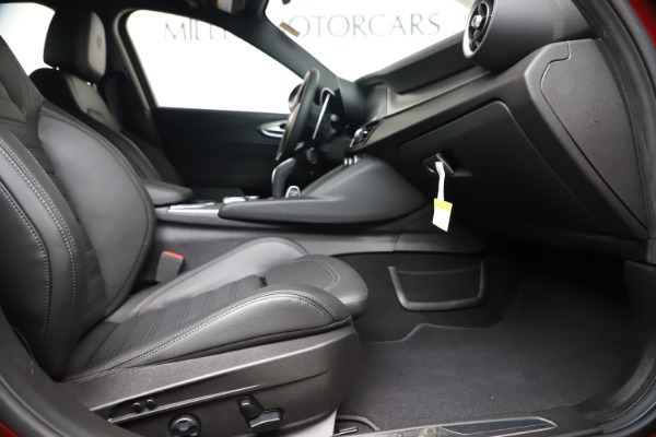 New 2020 Alfa Romeo Giulia Ti Sport Q4 for sale $56,690 at Aston Martin of Greenwich in Greenwich CT 06830 23