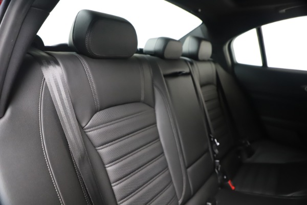 New 2020 Alfa Romeo Giulia Ti Sport Q4 for sale $56,690 at Aston Martin of Greenwich in Greenwich CT 06830 26