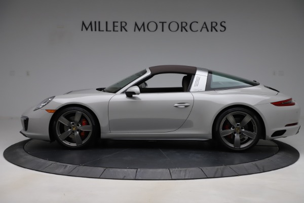Used 2018 Porsche 911 Targa 4S for sale Sold at Aston Martin of Greenwich in Greenwich CT 06830 13