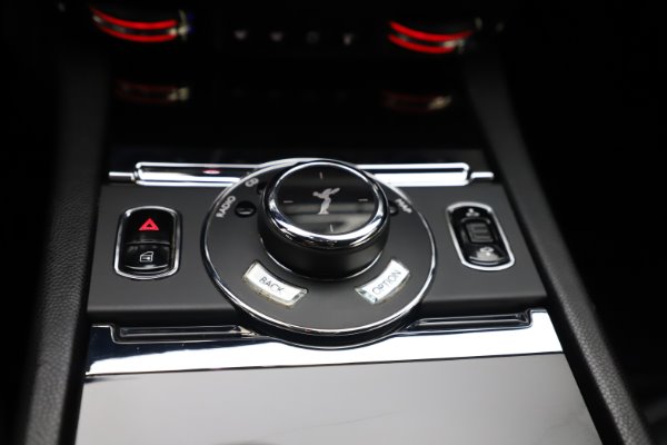 Used 2014 Rolls-Royce Wraith for sale $169,900 at Aston Martin of Greenwich in Greenwich CT 06830 17