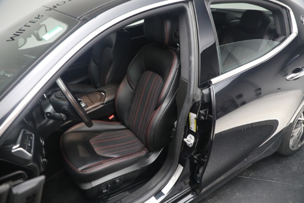 Used 2019 Maserati Ghibli S Q4 GranLusso for sale $41,900 at Aston Martin of Greenwich in Greenwich CT 06830 21