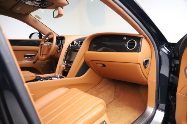 Used 2016 Bentley Flying Spur V8 for sale $114,900 at Aston Martin of Greenwich in Greenwich CT 06830 22