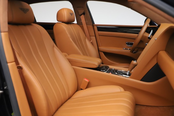Used 2016 Bentley Flying Spur V8 for sale $114,900 at Aston Martin of Greenwich in Greenwich CT 06830 24