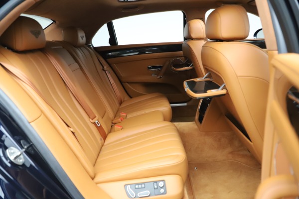 Used 2016 Bentley Flying Spur V8 for sale $114,900 at Aston Martin of Greenwich in Greenwich CT 06830 26