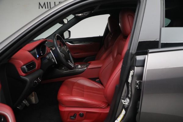Used 2020 Maserati Levante Q4 GranSport for sale $57,900 at Aston Martin of Greenwich in Greenwich CT 06830 17