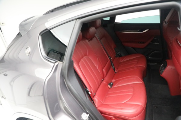 Used 2020 Maserati Levante Q4 GranSport for sale $57,900 at Aston Martin of Greenwich in Greenwich CT 06830 25