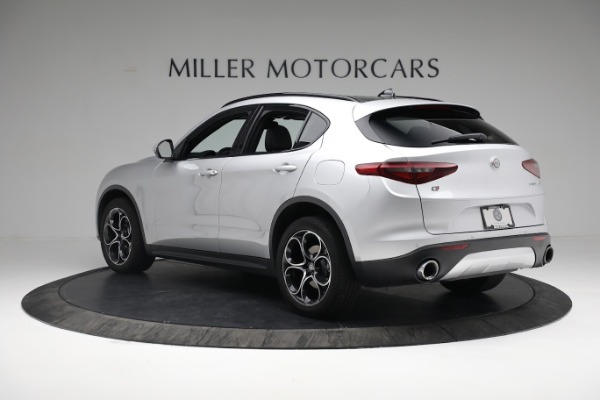 Used 2019 Alfa Romeo Stelvio Ti Sport Q4 for sale Sold at Aston Martin of Greenwich in Greenwich CT 06830 5