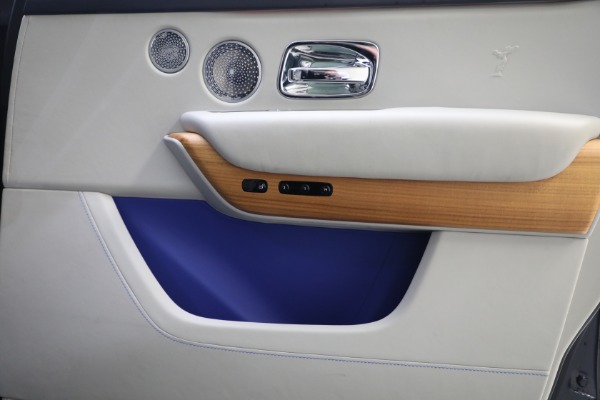 Used 2019 Rolls-Royce Cullinan for sale $276,900 at Aston Martin of Greenwich in Greenwich CT 06830 18