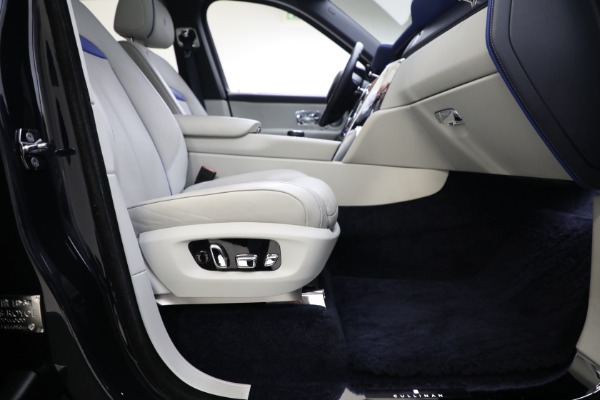 Used 2019 Rolls-Royce Cullinan for sale $276,900 at Aston Martin of Greenwich in Greenwich CT 06830 20
