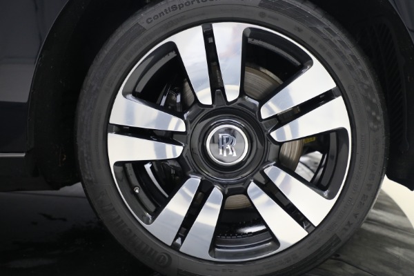 Used 2019 Rolls-Royce Cullinan for sale $276,900 at Aston Martin of Greenwich in Greenwich CT 06830 25