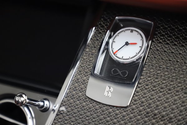 Used 2019 Rolls-Royce Dawn Black Badge for sale Sold at Aston Martin of Greenwich in Greenwich CT 06830 28