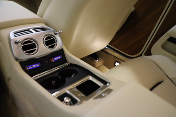 Used 2015 Rolls-Royce Wraith for sale Sold at Aston Martin of Greenwich in Greenwich CT 06830 22
