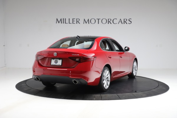 Used 2020 Alfa Romeo Giulia Q4 for sale Sold at Aston Martin of Greenwich in Greenwich CT 06830 7