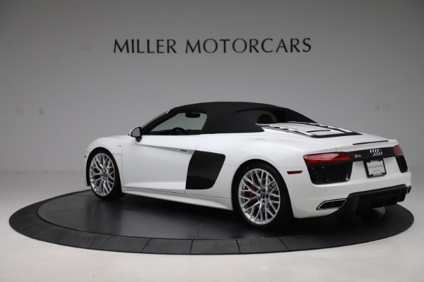 Used 2017 Audi R8 5.2 quattro V10 Spyder for sale Sold at Aston Martin of Greenwich in Greenwich CT 06830 15