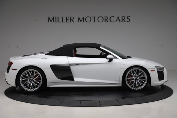 Used 2017 Audi R8 5.2 quattro V10 Spyder for sale Sold at Aston Martin of Greenwich in Greenwich CT 06830 17