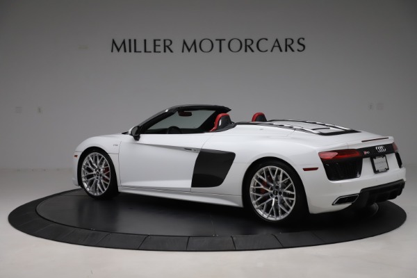 Used 2017 Audi R8 5.2 quattro V10 Spyder for sale Sold at Aston Martin of Greenwich in Greenwich CT 06830 4