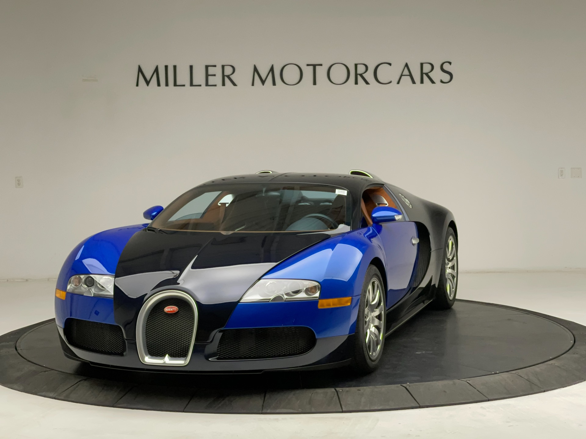 Used 2008 Bugatti Veyron 16.4 for sale Sold at Aston Martin of Greenwich in Greenwich CT 06830 1