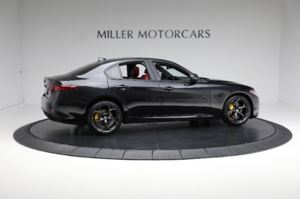 Used 2021 Alfa Romeo Giulia Veloce for sale Sold at Aston Martin of Greenwich in Greenwich CT 06830 18