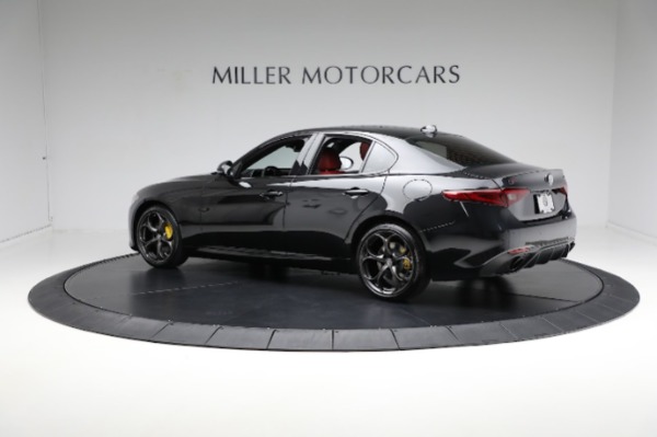 Used 2021 Alfa Romeo Giulia Veloce for sale Sold at Aston Martin of Greenwich in Greenwich CT 06830 9