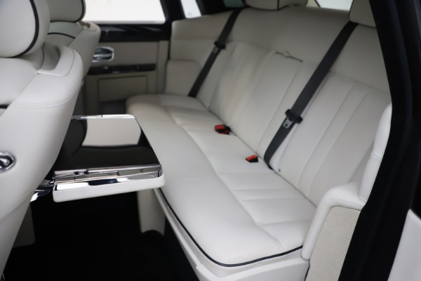 Used 2013 Rolls-Royce Phantom for sale Sold at Aston Martin of Greenwich in Greenwich CT 06830 14
