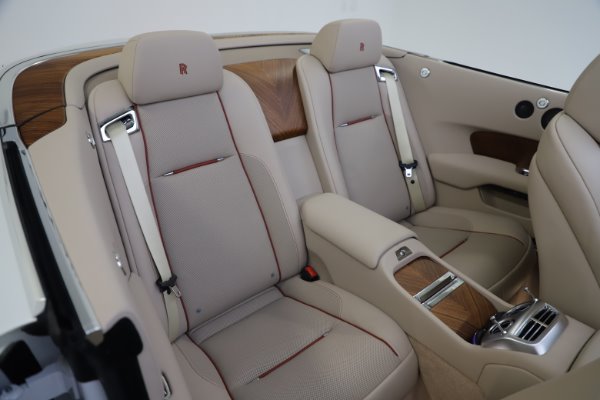 Used 2016 Rolls-Royce Dawn for sale $239,900 at Aston Martin of Greenwich in Greenwich CT 06830 23