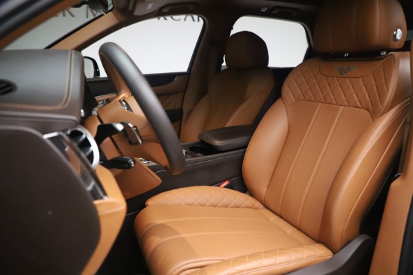 Used 2017 Bentley Bentayga W12 for sale $139,900 at Aston Martin of Greenwich in Greenwich CT 06830 17