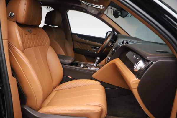 Used 2017 Bentley Bentayga W12 for sale $139,900 at Aston Martin of Greenwich in Greenwich CT 06830 24