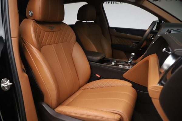 Used 2017 Bentley Bentayga W12 for sale $139,900 at Aston Martin of Greenwich in Greenwich CT 06830 25