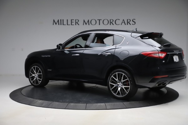 Used 2018 Maserati Levante GranSport for sale Sold at Aston Martin of Greenwich in Greenwich CT 06830 4