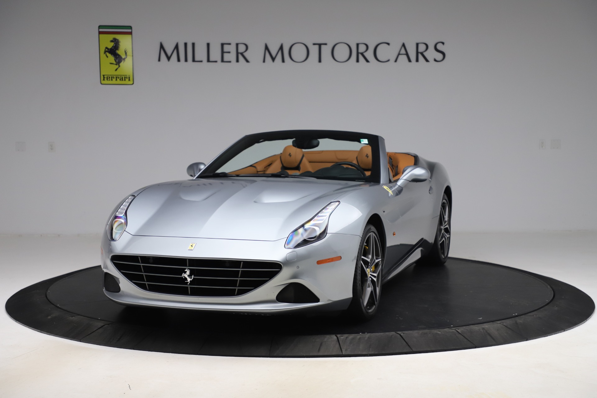 Used 2017 Ferrari California T for sale Sold at Aston Martin of Greenwich in Greenwich CT 06830 1