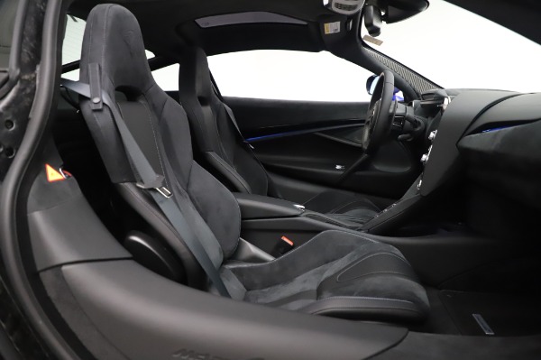 Used 2020 McLaren 720S Performance for sale $284,900 at Aston Martin of Greenwich in Greenwich CT 06830 19