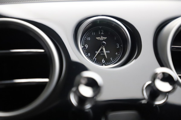 Used 2017 Bentley Continental GT V8 S for sale $133,900 at Aston Martin of Greenwich in Greenwich CT 06830 24