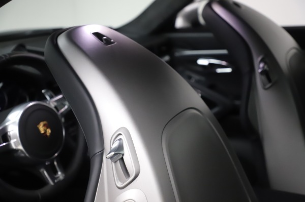 Used 2015 Porsche 911 Turbo for sale $123,900 at Aston Martin of Greenwich in Greenwich CT 06830 23