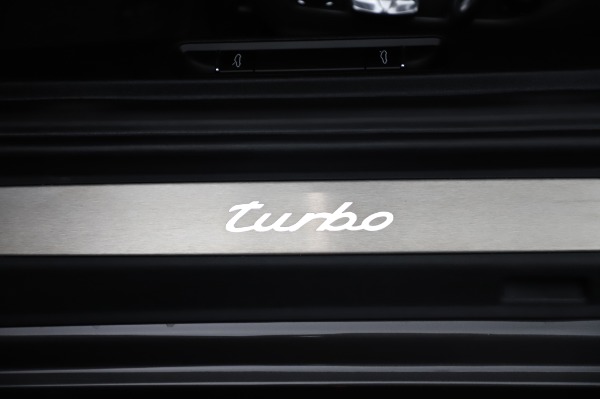 Used 2015 Porsche 911 Turbo for sale $123,900 at Aston Martin of Greenwich in Greenwich CT 06830 26