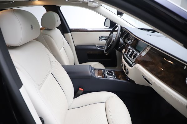 Used 2016 Rolls-Royce Ghost for sale Sold at Aston Martin of Greenwich in Greenwich CT 06830 13