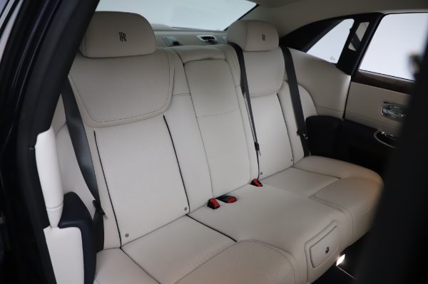 Used 2016 Rolls-Royce Ghost for sale $173,900 at Aston Martin of Greenwich in Greenwich CT 06830 17