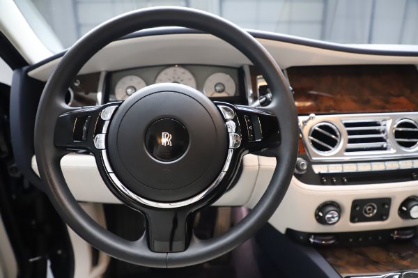 Used 2016 Rolls-Royce Ghost for sale $173,900 at Aston Martin of Greenwich in Greenwich CT 06830 19