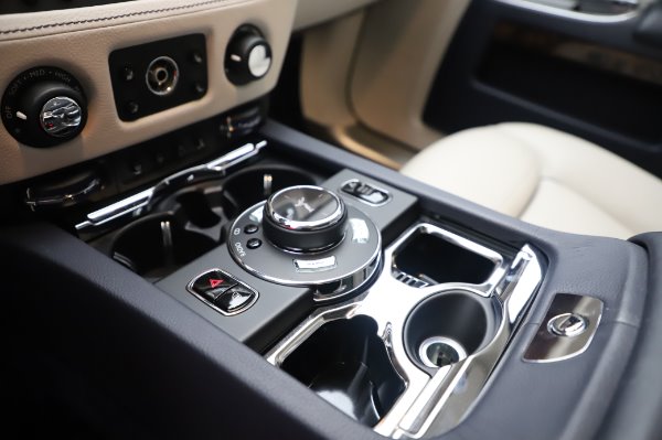 Used 2016 Rolls-Royce Ghost for sale $173,900 at Aston Martin of Greenwich in Greenwich CT 06830 21