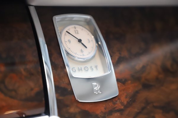 Used 2016 Rolls-Royce Ghost for sale $173,900 at Aston Martin of Greenwich in Greenwich CT 06830 24