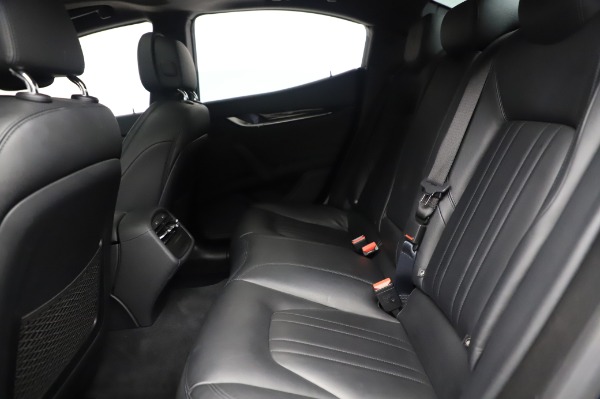 Used 2017 Maserati Ghibli S Q4 for sale Sold at Aston Martin of Greenwich in Greenwich CT 06830 18
